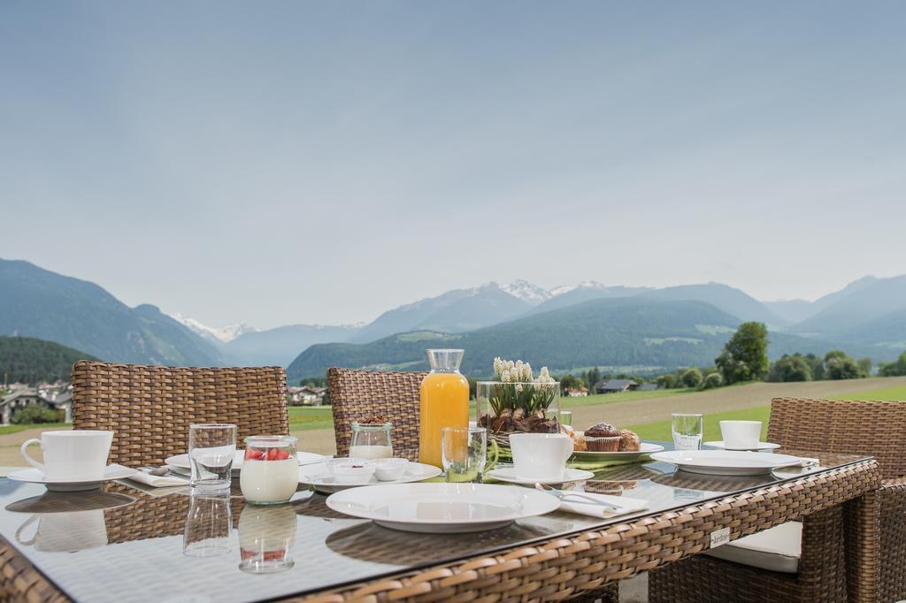Hotel Garni Hochgruber Brunico Dış mekan fotoğraf